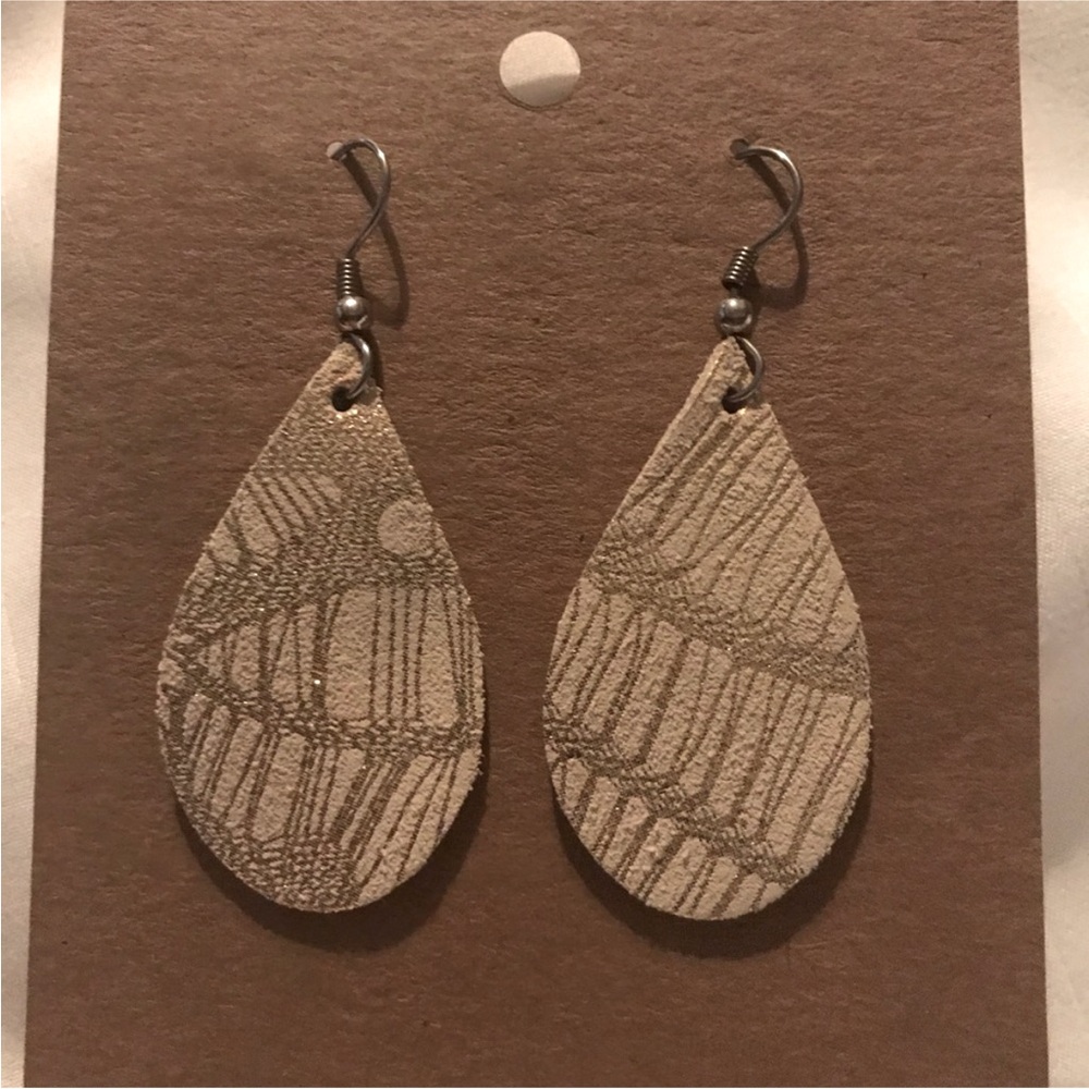 Small Tear Drop Leather Earrings